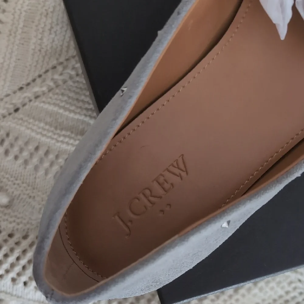 New! Amelia J. Crew Women's Silver Studded Loafers - Picture 5 of 6